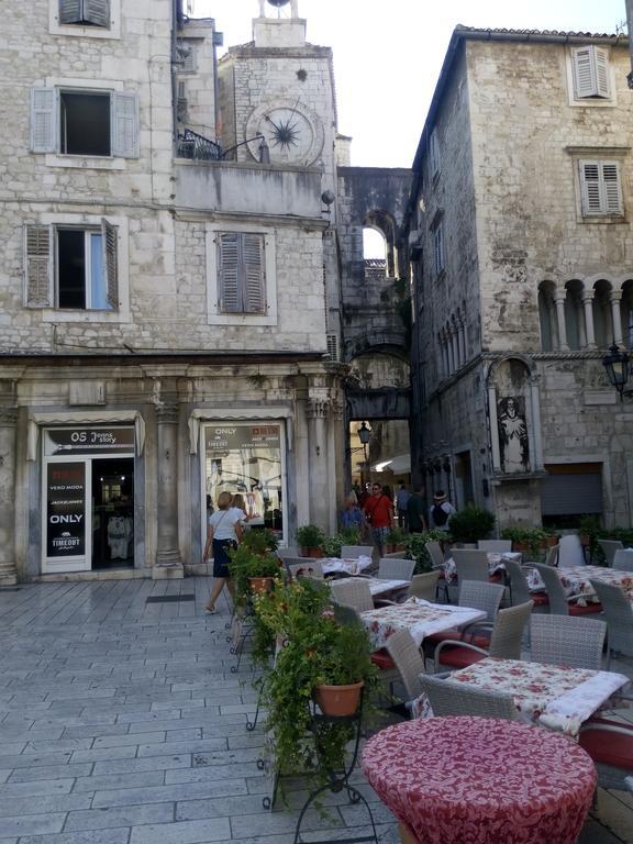 Apartments Crvena Orhideja Split Dış mekan fotoğraf